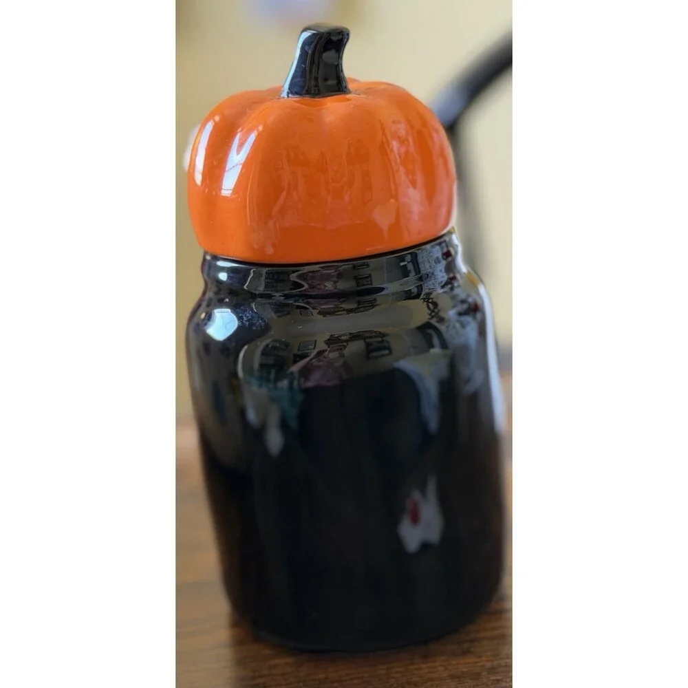 Rae Dunn Trick or Treat Cookie Jar Pumpkin Lid Black Orange Halloween Ceramic 8